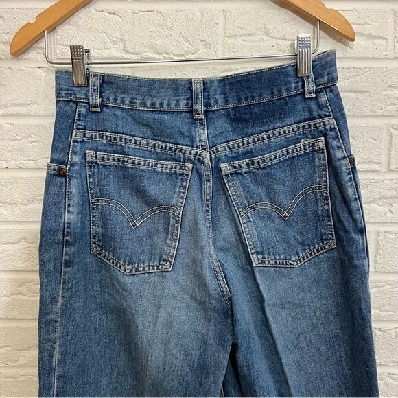 VINTAGE Levi’s Australia High Waisted  Size 000 28” Waist - Picture 5 of 9